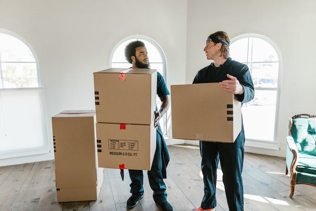 pexels-rdne-stock-project-7464244 tenants-moving-out
